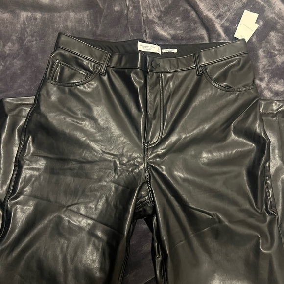 Abercrombie split hem 90s straight leg vegan leather pants - Picture 6 of 9